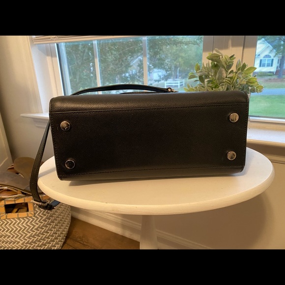 Michael Kors Sylvia medium crossgrain leather satchel - Picture 6 of 9